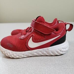 Nike Kids Revolution 5 BQ5673-600 Red Lace Up Low Top Running Shoes Size 7C